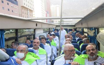  اعزام ۶۱۶ روحانی کاروان به حج تمتع ۹۶ 