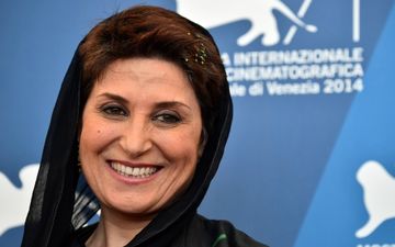 بازیگر زن ایرانی در کنار بزرگ بودایی‌ها! + عکس