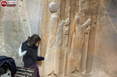  گردشگران نوروزی در تخت جمشید + تصاویر