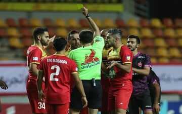 فولاد و پرسپولیس با تساوی به رختکن رفتند