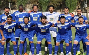 دیدار تدارکاتی استقلال با ماشین سازی پشت درهای بسته