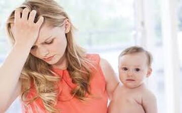 راه کارهای طب سنتی برای افسردگی بعد زایمان