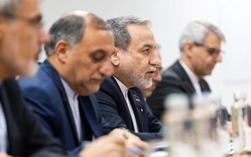  ادعای منابع پاکستانی: عراقچی اطلاع داده که فردا به اسلام‌آباد بازخواهد گشت 