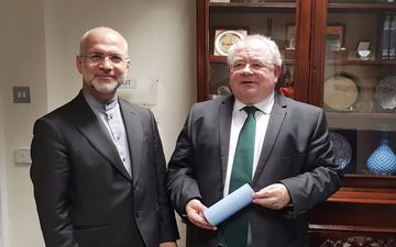 رییس مجلس ایرلند: از توسعه همکاری ها با ایران حمایت می کنیم