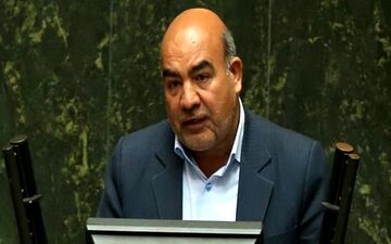 دولت باید درباره انحراف ۴.۸ میلیارد دلار ارز دولتی پاسخگو باشد