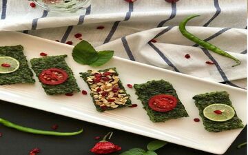 چطور کوکو سبزی ترد و پف‌دار درست کنیم؟