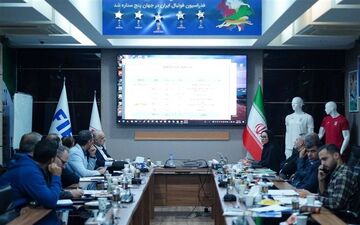 بررسی برنامه‌های تیم‌های ملی فوتبال 