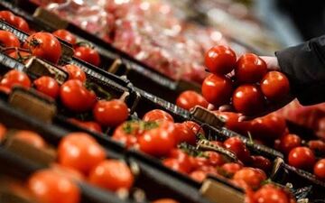 گوجه فرنگی و موز ارزان می‌شود/ قیمت هر کیلو ا نار چند؟ 