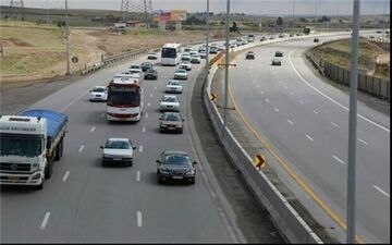 افزایش ۱۰درصدی تردد در جاده‌ها/ بارندگی در محورهای ۴ استان