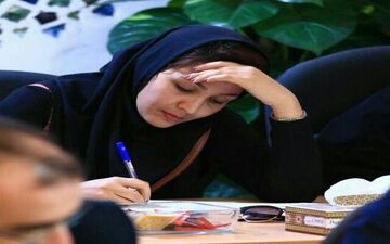 به بهانه اخراج خبرنگاری که منجر به استعفای سردبیر  و  جمعی از اعضای تحریریه شد 