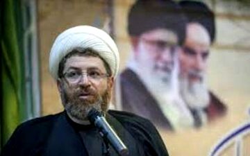 برگزاری مراسم ویژه جاماندگان اربعین/زیارت اربعین حسینی (ع) در بقاع شاخص استان قرائت می شود