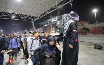 تعداد زائران عبوری از مرز مهران از ۱.۲ میلیون نفر فراتر رفت
