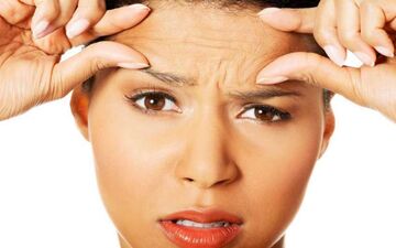 چین و چروک های عمیق پیشانی نشانه چیست؟
