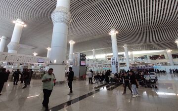 تاخیر ۳ ساعته پرواز تهران-نجف ایران‌ایر/ گلایه زائران اربعین از عدم پاسخگویی مدیران هما