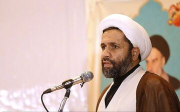 امام جمعه موقت شهرکرد: راهپیمایی اربعین نماد اتحاد و انسجام مسلمانان است