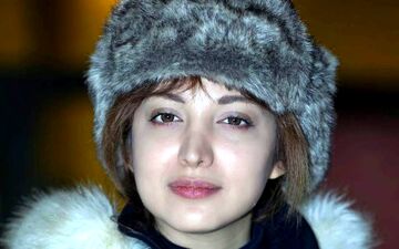 جنجالهای حکم آزاده یکی پس از دیگری|روشنک گرامی عصبانیت خود را نسبت به حکم آزاده صمدی نشان داد!