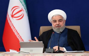 روحانی: سیاست دولت حمایت از صادرات برای تقویت تولید داخلی است
