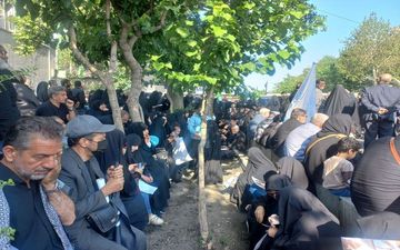 عکس| انتظار مردم تهران برای وداع با شهدای خدمت
