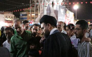گزارش تصویری از حضور رئیس اداره اوقاف شهرستان قدس در جمع مردم/برگزاری میز خدمت و سخنرانی در تجمعات شبانه