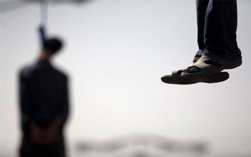  پدر صورت قاتل پسرش را پای چوبه دار بوسید! 