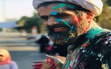 آخوند رنگین کمانی