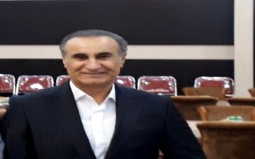کمک 60 میلیونی معلم بازنشسته ایوانی به صندوق خیریه شهرستان ایوان