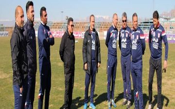 تمرین شاگردان قلعه نویی با حضور 50 هوادار 