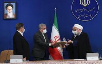 تقدیر رئیس‌جمهور از دستگاه‌های دولتی برگزیده در خدمت‌رسانی به مردم

