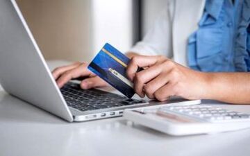 علائم اعتیاد اینترنتی
