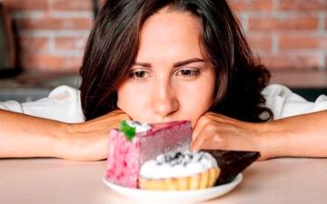  در ماه رمضان از خوردن این غذاها جداً خودداری کنید