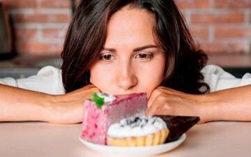 در ماه رمضان از خوردن این غذاها جداً خودداری کنید