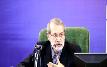 حضور مردم در راهپیمایی 22 بهمن به انقلاب انرژی می‌دهد