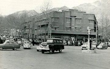 تصویری دیدنی از میدان تجریش 50 سال قبل!