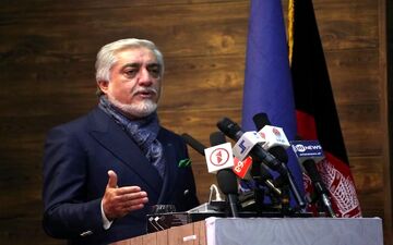 عبدالله: طالبان از فرصت بوجود آمده برای پایان جنگ استفاده کند
