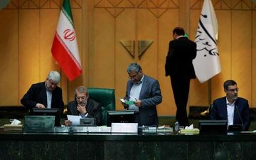 مجلس درمورد سهمیه بندی بنزین تصمیمی نگرفته است