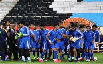  دو جلسه تمرین برنامه روز اول استقلال در کویت