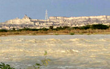 طغیان رودخانه خروشان در سیستان و پلوچستان