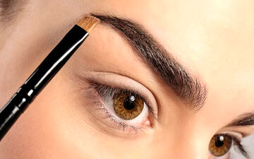 ۶ نکته آرایشی برای شکل دادن به ابرو و زیباسازی چهره