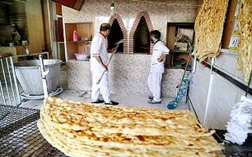 نان از اول آذر ماه گران می‌شود