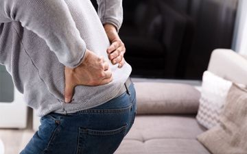  اگر این علائم را داشتید دیسک کمر شما پاره شده است