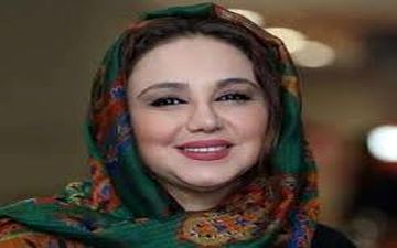 تیپ جنجالی بهنوش بختیاری در جشنواره فجر