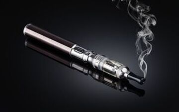از عوارض خطرناک سیگارهای الکترونیکی خبر دارید؟

