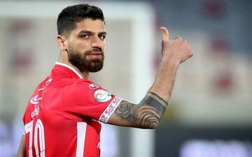 دلارهای  وسوسه کننده برای ستاره پرسپولیس