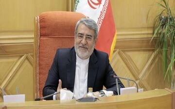 وزیر کشور: استانداران و روسای دانشگاههای علوم پزشکی در خط مقدم مقابله با کرونا هستند