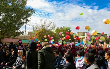 آیین رونمایی پوستر بیست و پنجمین جشنواره بین المللی تئاتر کودک و نوجوان همدان به روایت تصویر