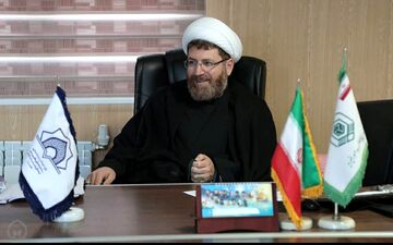 معابر و نقاط حاشیه نشین شهر کرمانشاه شبانه توسط اوقاف ضدعفونی و گندزدایی می شوند