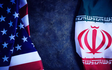 
ادعای آکسیوس: آمریکا با درخواست تهران درباره مکان و فرمت مذاکرات موافقت نکرده است

