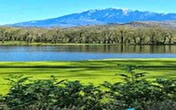 دریاچه زیبای عروس که یکی از زینت‌های بی‌نظیر کشورمان است