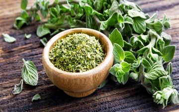 پونه کوهی را اینگونه مصرف کنید/ این گیاه مصلح پونه کوهی است