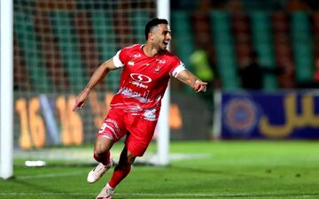 تردید پرسپولیس برای تمدید با آقای گل؛ علیپور اردوگاه سرخ را ترک می‌کند؟
